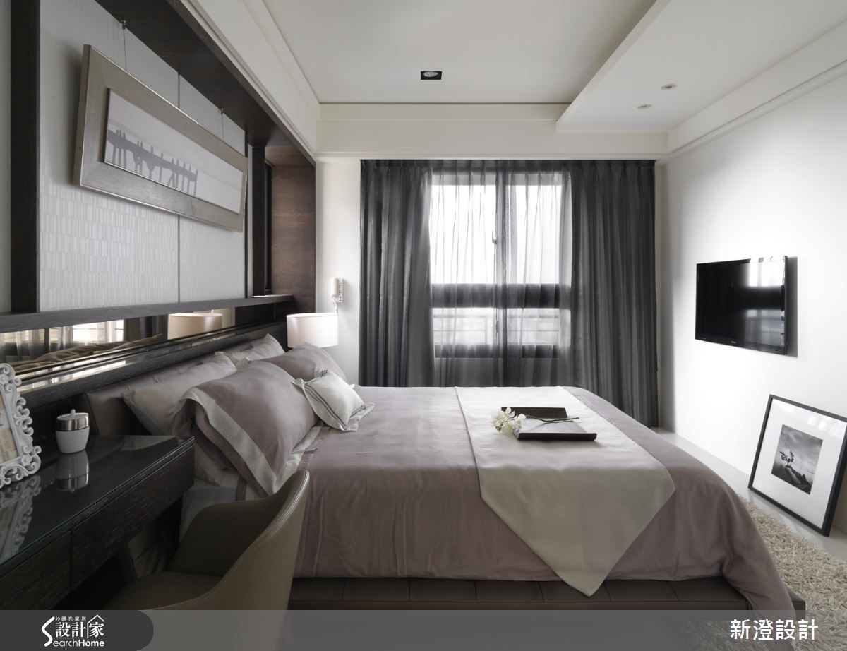 進入屋內，色澤溫樸的牆面在進門後即開啟第一眼的舒適